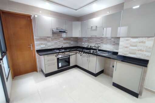 Bel appartement de deux chambres à Haut Founty à Vendre